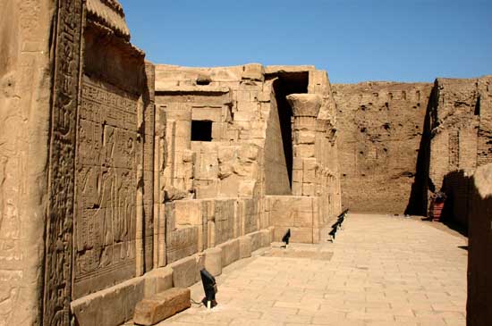 Temple of Horus at Edfu, Egypt.....معبد حورس بادفو Picture 199001